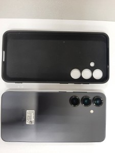 Б/в Мобільний телефон Samsung galaxy s25 12/256gb 01-201118809