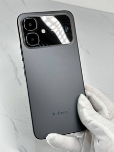 Б/в Мобільний телефон Infinix smart 20 4/64gb 01-201128040
