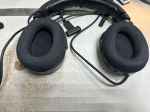 01-200536695: Razer barracuda x 2022