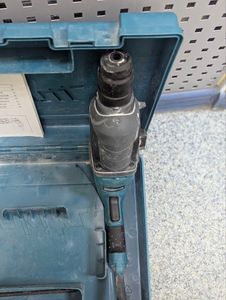 01-200547828: Makita hr2470