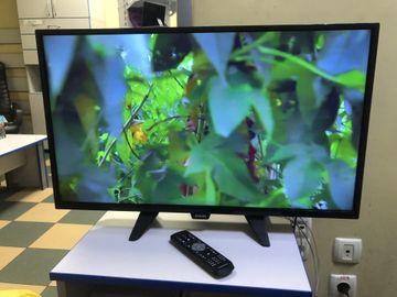 01-200786236: Philips 32phs4131