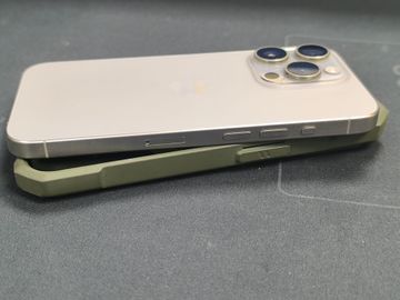 01-200790944: Apple iphone 15 pro 512gb