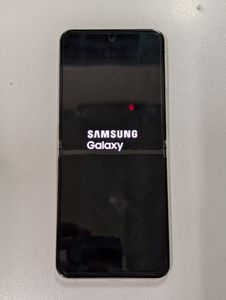 01-200802059: Samsung galaxy flip5 8/256gb