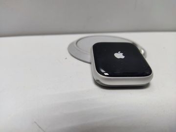 Б/в Смарт-годинник Apple watch se 2 gps 40mm aluminium case 01-200805501