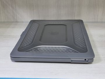 Б/у Ноутбук Apple a2338 macbook pro 13,3" m1 8-gpu/ ram8gb/ ssd256gb/ retina, truetone, touch bar 01-200833210