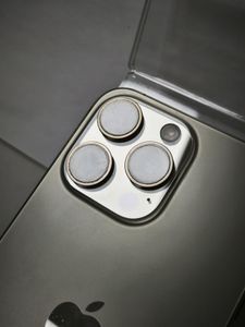 Б/в Мобільний телефон Apple iphone 15 pro max 256gb 01-200841381