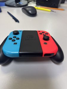 Б/в Ігровий джойстик Nintendo joy-con blue-red 01-200862351