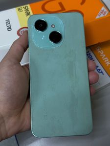 Б/в Мобільний телефон Tecno spark go 1 kl4 4/128gb 01-200861449