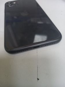 Б/в Мобільний телефон Apple iphone 11 128gb 01-200886713