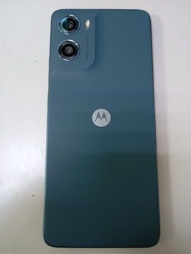 Б/в Мобільний телефон Motorola moto g06 4g 4/64gb 01-200888041