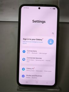 Б/в Мобільний телефон Samsung galaxy s22 sm-s901w 8/128gb 01-200890181