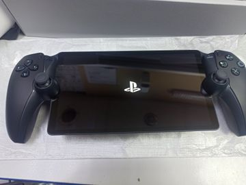 Б/у Игровая приставка Sony playstation portal remote player 01-200901875