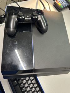Б/у Игровая приставка Sony playstation 4 500gb 01-200912717