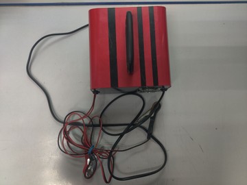 Б/в Автомобільний зарядний пристрій Forte cd-10м 01-200929375