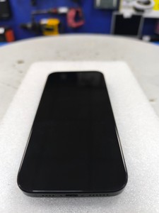 Б/в Мобільний телефон Apple iphone 16 pro max 256gb 01-200902664