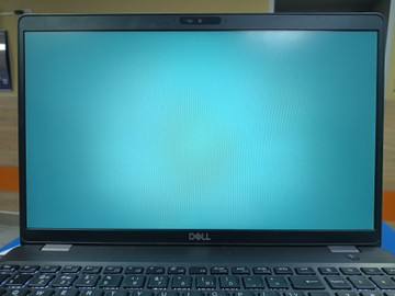 Б/в Ноутбук Dell 15/core i7 9850h ddr4/16gb ddr4/hdd *відсутній/ssd 256 gb/geforce mx150 2gb 01-200937222