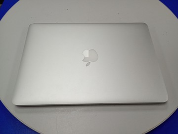 Б/в Ноутбук Apple macbook pro /a1502 /екр 13,3 /core i5 2.4ghz /ram8gb /ssd256gb /intel iris 1536mb 01-201037746