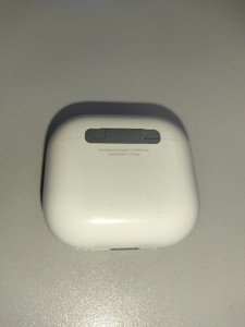 Б/у Навушники Apple airpods 4 with active noise cancellation 01-201031959
