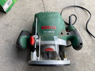 Б/в Фрезер вертикальний Bosch pof 1200 ae 01-201053574