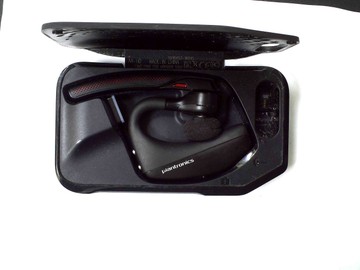 Б/в Bluetooth-гарнітура Platronics voyager 5200 01-201116128