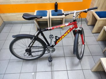 Б/в Велосипед Giant boulder shock 01-201131390