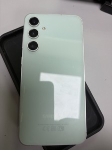 Б/в Мобільний телефон Samsung galaxy s23 fe sm-s711b 8/256gb 01-201133610