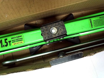 Б/у Домкрат Winso scissor jack 1.5т 01-201146718