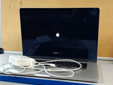 Б/в Ноутбук Apple macbook pro 16" 2019 a2141 core i7 2,6ghz/ram 16gb/ssd 512gb/intel graphics 630 01-201155737