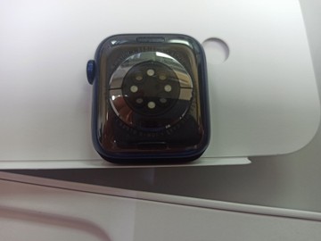 Б/в Смарт-годинник Apple watch series 6 gps 40mm aluminum case 01-201160512
