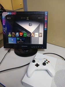 Б/в Ігрова приставка Microsoft xbox one s 1tb 01-201167418