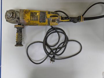 01-200501955: Dewalt dwe4579