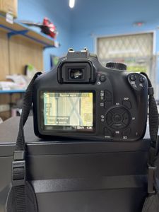 01-200743384: Canon eos 4000d + ef-s 18-55mm macro 0-25m 0,8ft