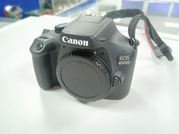 01-200637368: Canon eos 4000d body