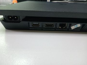 01-200769812: Sony playstation 4 slim 500gb