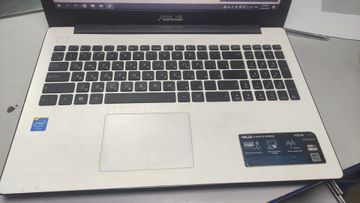 01-200773100: Asus 15/celeron n2830 ddr3/2gb ddr3/hdd *відсутній/ssd 120 gb/*інтегрована