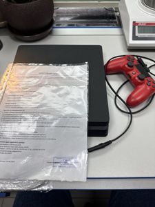 01-200780998: Sony playstation 4 slim 500gb