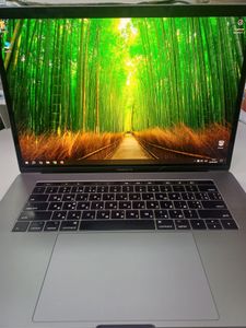 Б/у Ноутбук Apple macbook pro a1707/15.4/core i7 2,8ghz/ram16gb/ssd256gb/amd radeon pro555 2gb 01-200805259