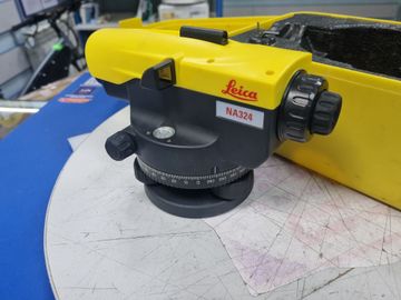 Б/в Оптичний нівелір Leica na324 01-200807659