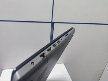 Б/у Ноутбук Lenovo 15/amd a6 9220 ddr4/4gb ddr4/hdd 500 gb/ssd *відсутній/*інтегрована 01-200809465