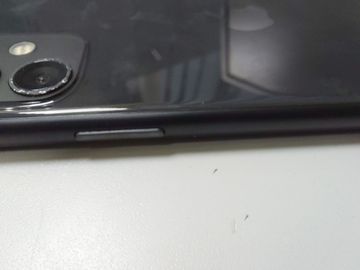 Б/в Мобільний телефон Apple iphone 11 64gb 01-200811450