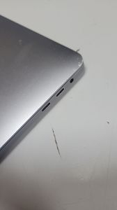 Б/у Ноутбук Apple macbook pro a1707 core i7 2,9ghz/ ram 16gb/ ssd 1tb/ intel hd graphics 530 01-200815701