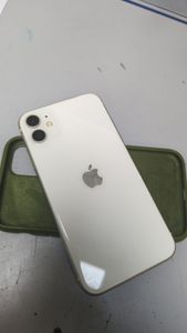 Б/в Мобільний телефон Apple iphone 11 64gb 01-200854574