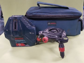 Б/у Лазерный нивелир Bosch gll 5-50x 01-200854465