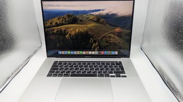 Б/у Ноутбук Apple macbook pro 16" 2019 a2141 core i7 2,6ghz/ram 16gb/ssd 512gb/intel graphics 630 01-200858809