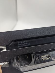 Б/у Игровая приставка Sony playstation 4 pro 01-200862938