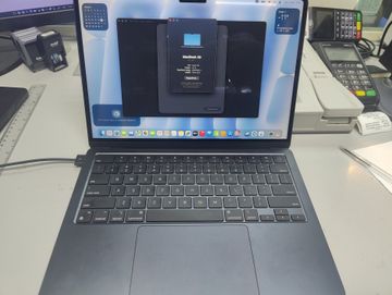 Б/в Ноутбук Apple macbook air 13.6/ m2 / ram 16gb/ ssd 256gb/ gpu 8 core 01-200889094