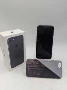 Б/в Мобільний телефон Apple iphone 7 32gb 01-200898226