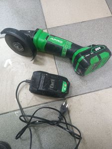 Б/в Кутова шліфмашина Apro 20в, 125мм, 4а, 20ag, 1 акб, зу, кейс 01-200901013