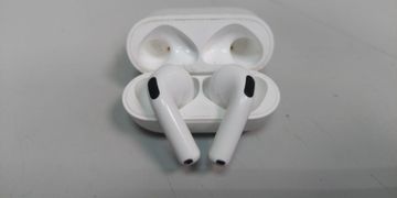 Б/в Навушники Apple airpods 4 with active noise cancellation 01-200902985