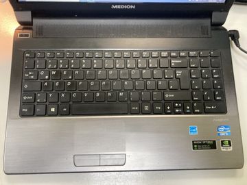 Б/в Ноутбук Medion 15/core i3 3120m ddr3/8gb ddr3/hdd 1000 gb/geforce gt635m 01-200904238